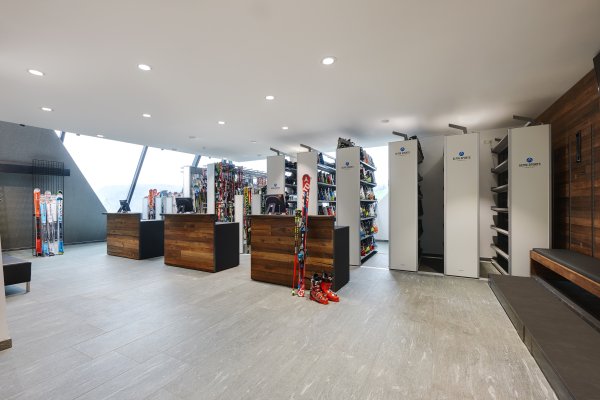 Skidepot bei Alpin Sports – Sicher, trocken und bequem